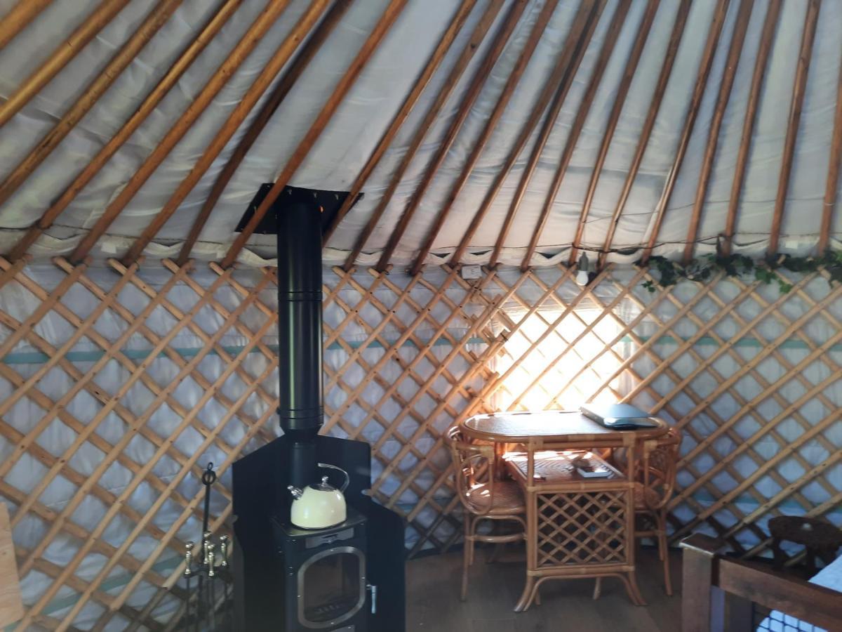 Cranfield Retreat & Glamping & Hobbit House Ξενοδοχείο Long Melford Εξωτερικό φωτογραφία